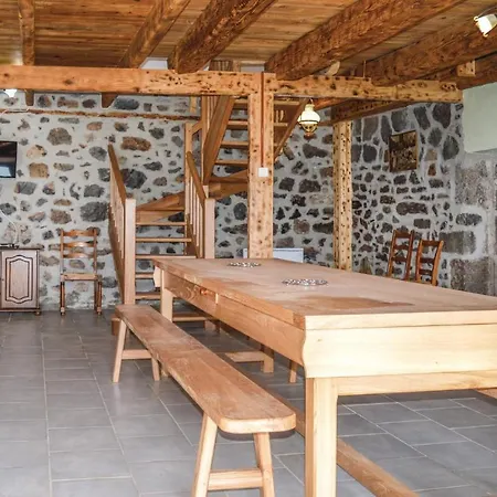 בית נופש Three-bedroom In
